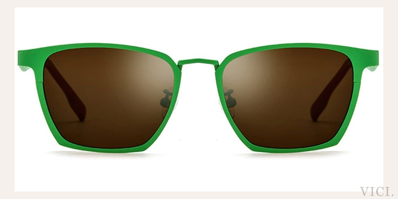 Amber Polarized