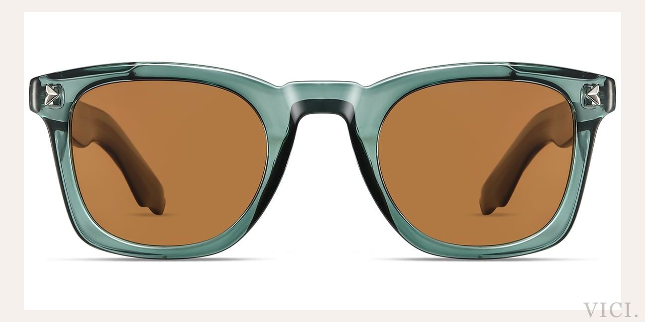 Amber Polarized